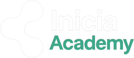 [Logo de Inicia Academy en blanco]